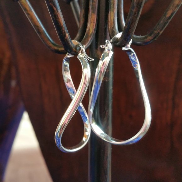 Unique Silver Tone Twisted Hoops - Picture 3 of 5